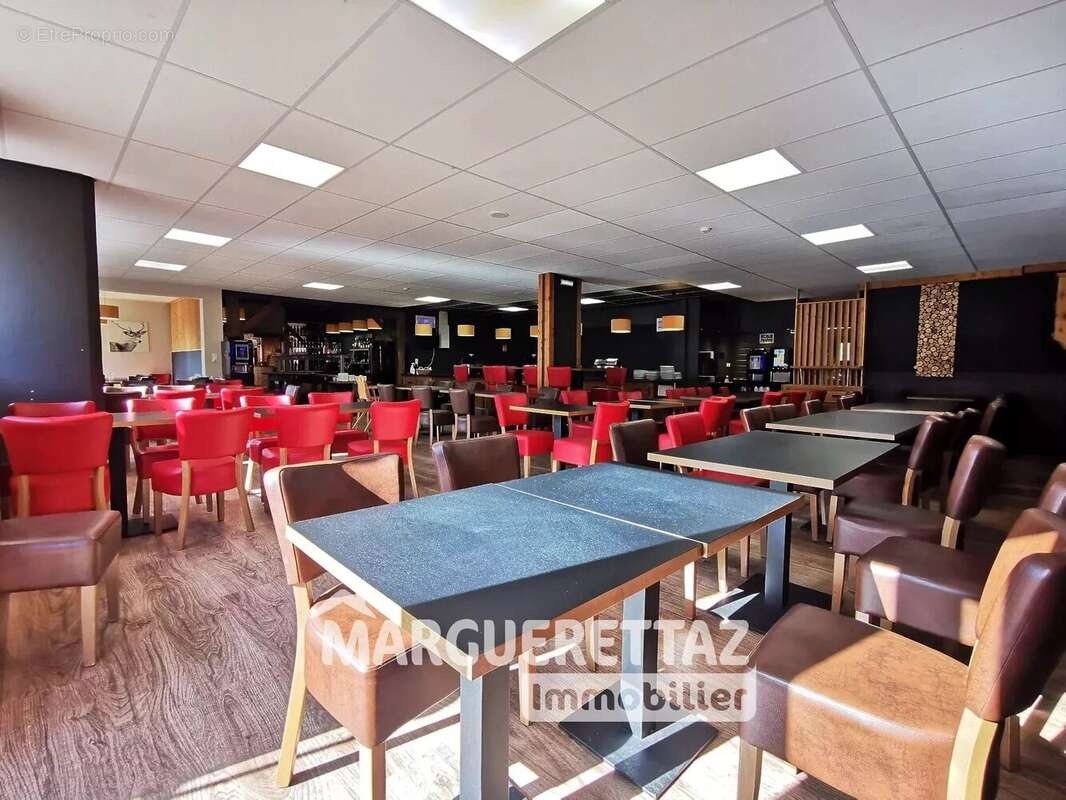 Proche genève - au coeur des alpes du léman - opportunité d'investissement - vaste tènement immobilier pour projet commercial ou - photo 7