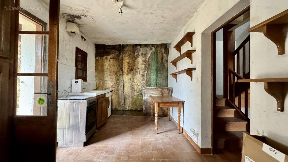 Maison à SAINT-MARTIN-LABOUVAL