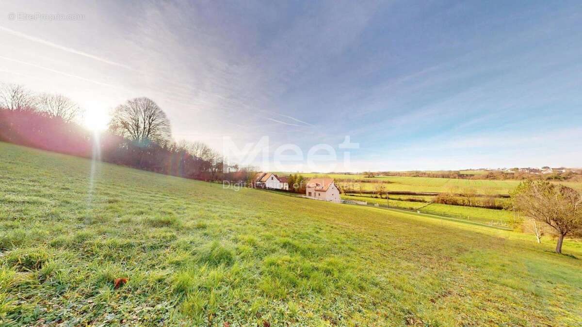 Terrain à AUXERRE