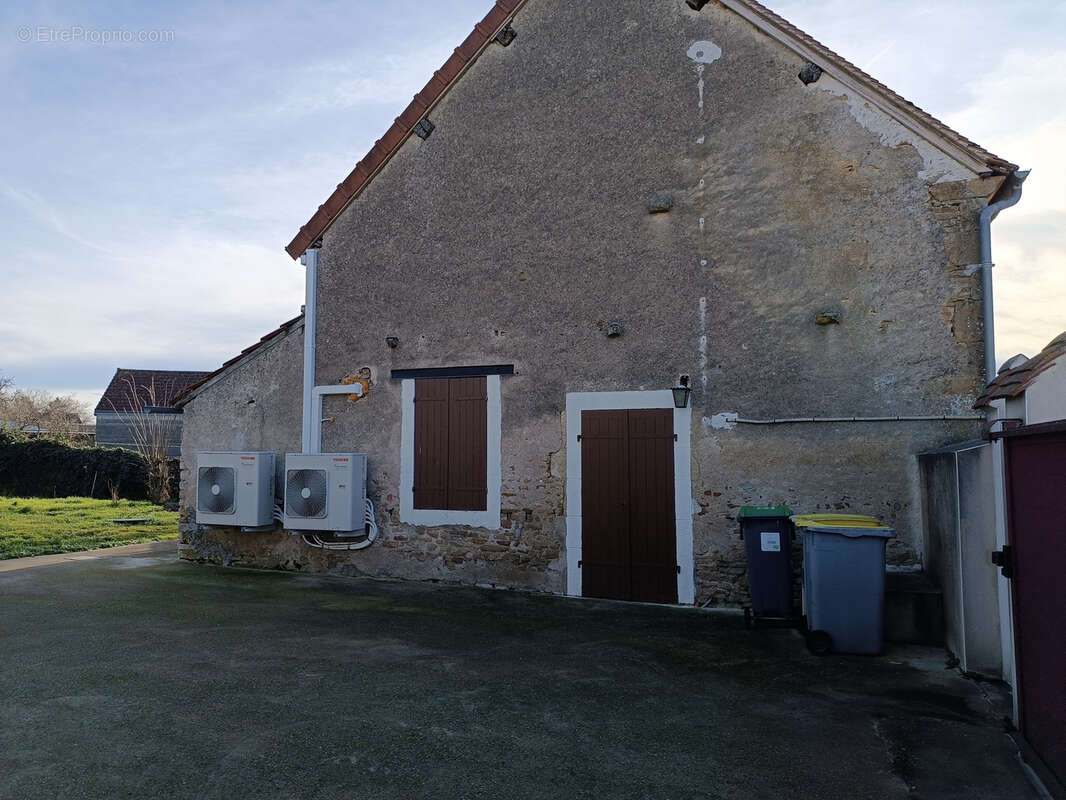 Maison à MORNAY-BERRY