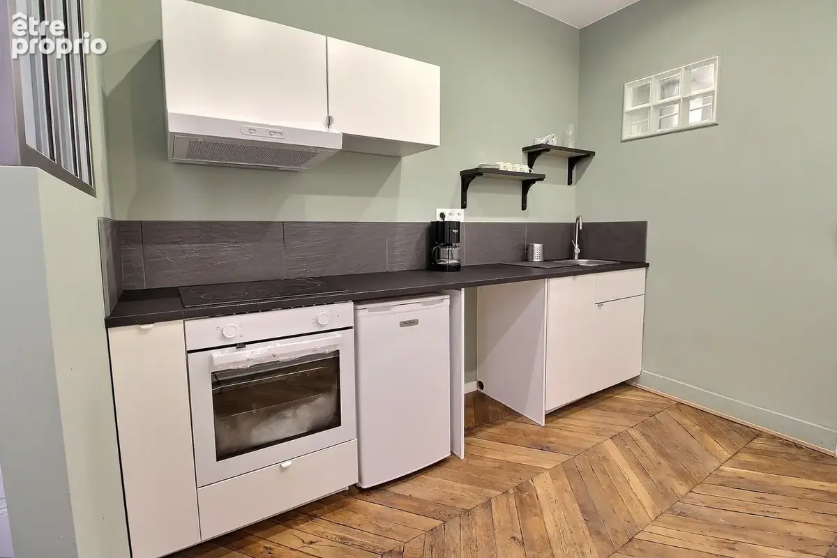Appartement meublé - Place Jules Guesde 69007 LYON - photo 4