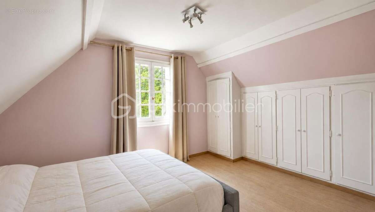 Propriété de caractère avec piscine - photo 15