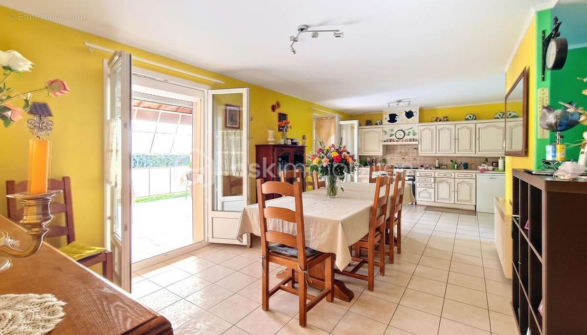 Maison à SAINT-VIVIEN