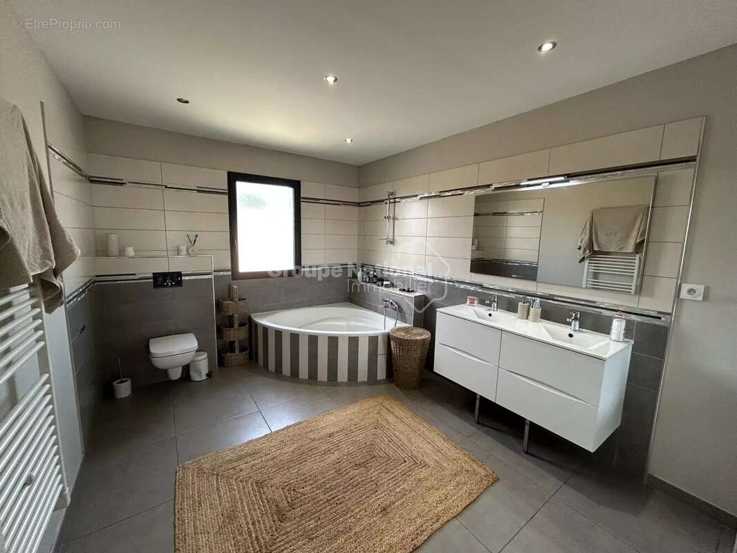 Maison à SALON-DE-PROVENCE