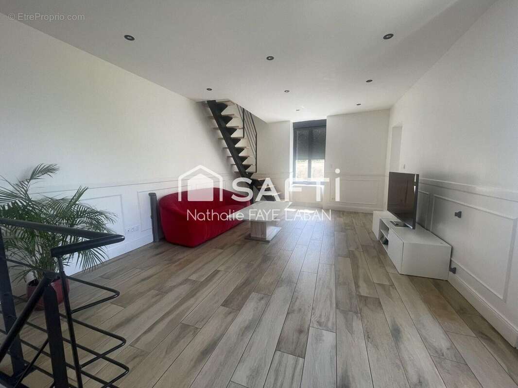 Photo 2 - Maison à CHATELLERAULT