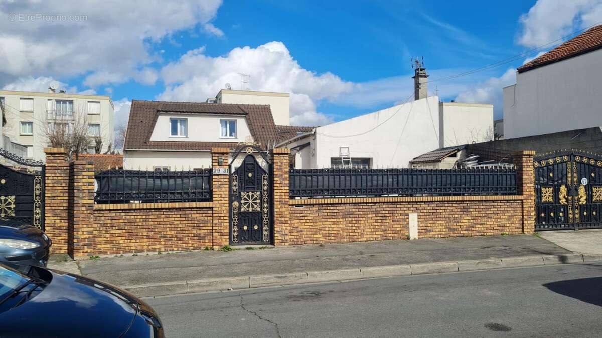 Maison à BOBIGNY