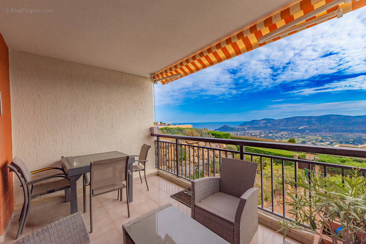 Appartement à MANDELIEU-LA-NAPOULE