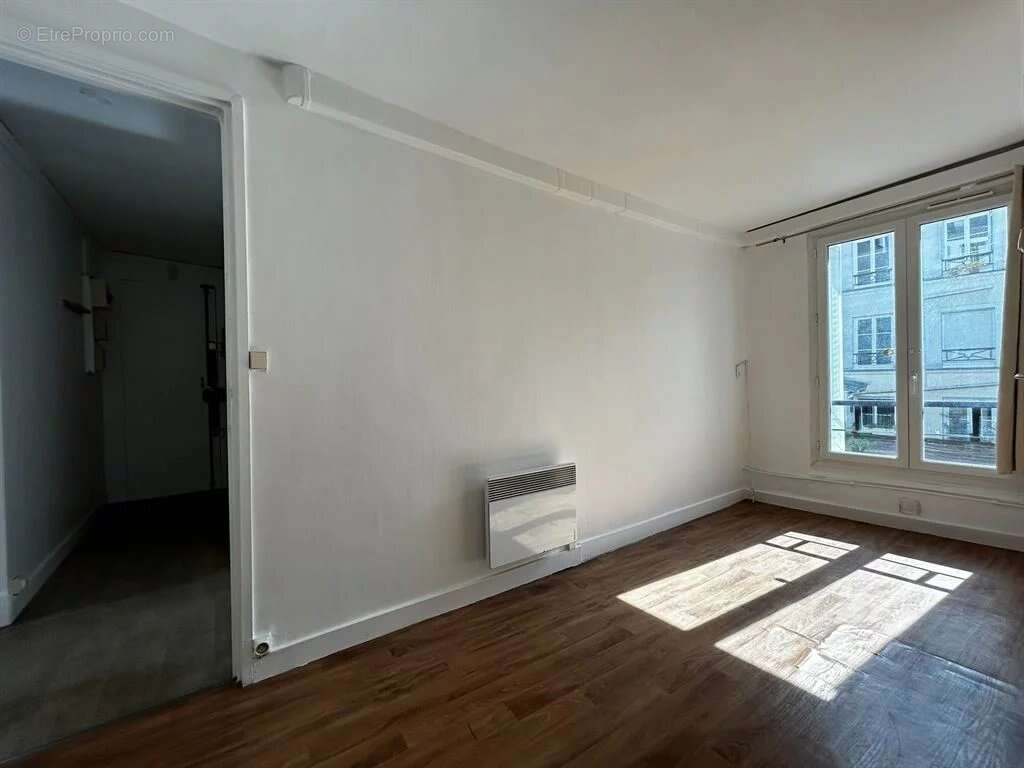 Appartement à PARIS-10E
