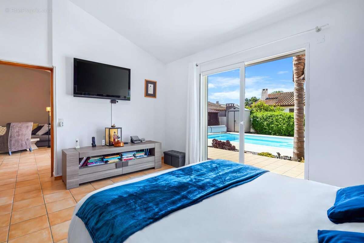 Maison 165 m² à Sainte-Marie  - photo 2