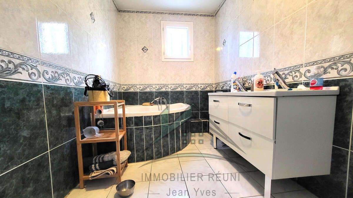 Maison à PORT-DE-BOUC