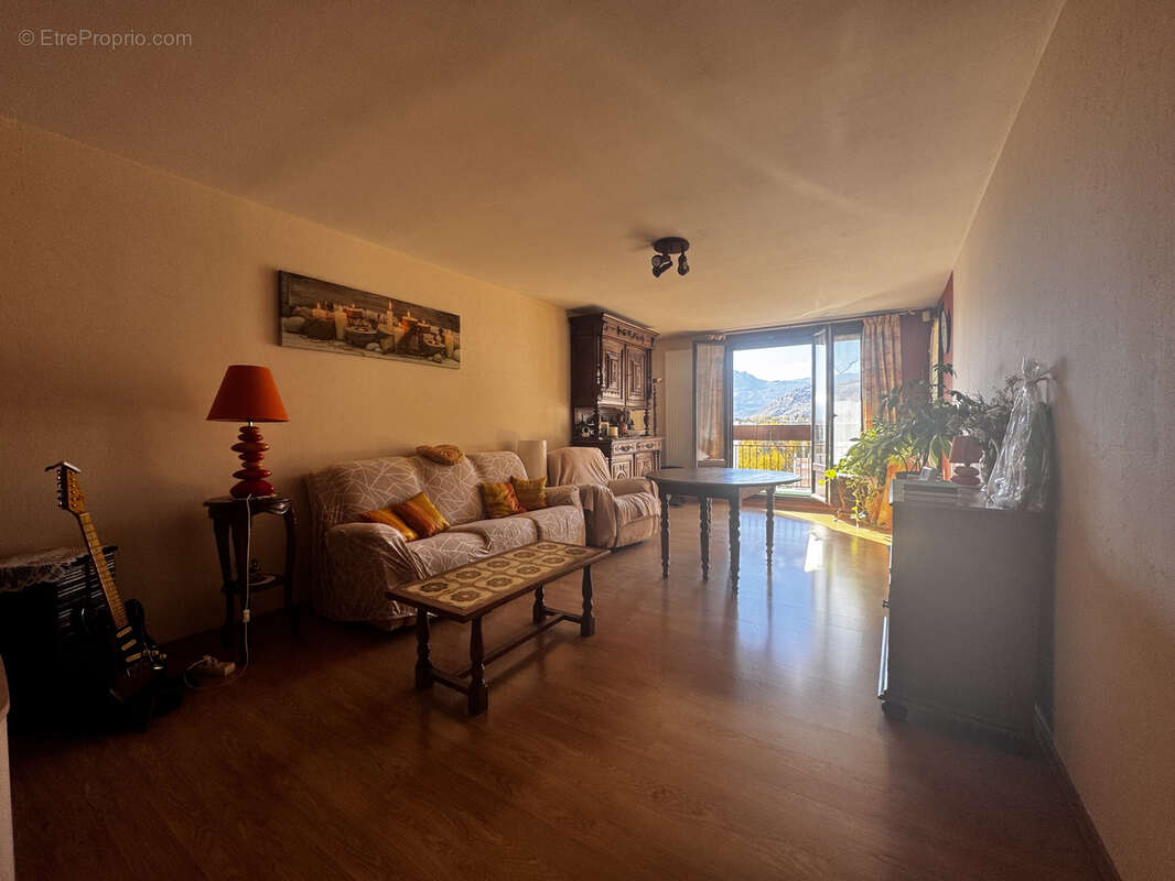 Appartement à MEYLAN