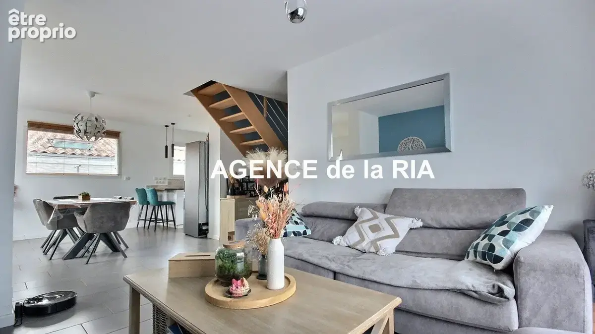 Maison de 2015, 3 chambres et un bureau - photo 3