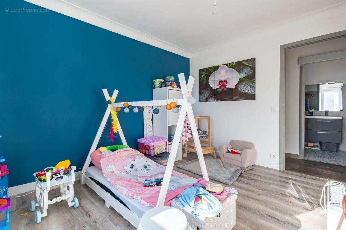 Appartement à COGOLIN