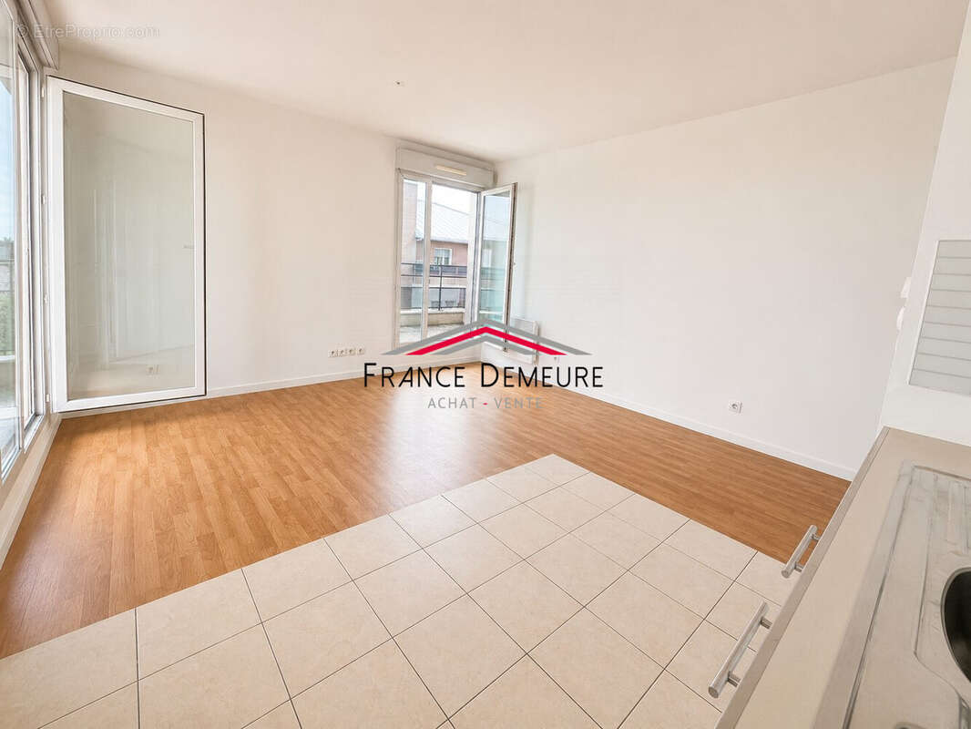 Appartement 44 m² à Montigny-Les-Cormeilles  - photo 4