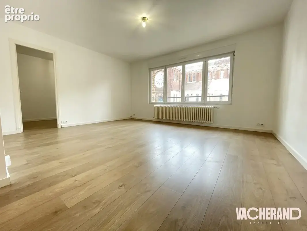 Appartement 4 pièces 74 m² à vendre à Lille (59000) - photo 4