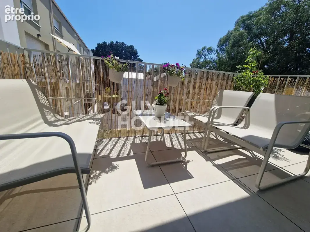 Vannes à deux pas du parc de kérizac t2 avec terrasse - photo 4