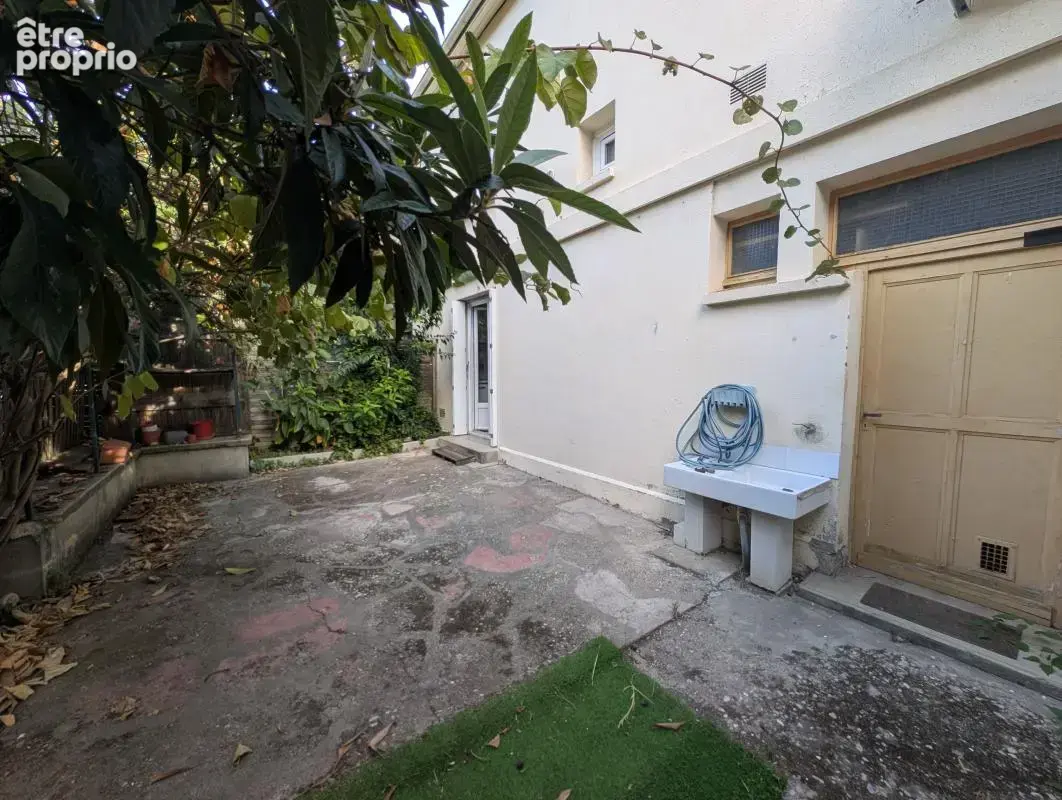 PÉZENAS — Maison proche du cours jean jaures et des commerces - photo 6