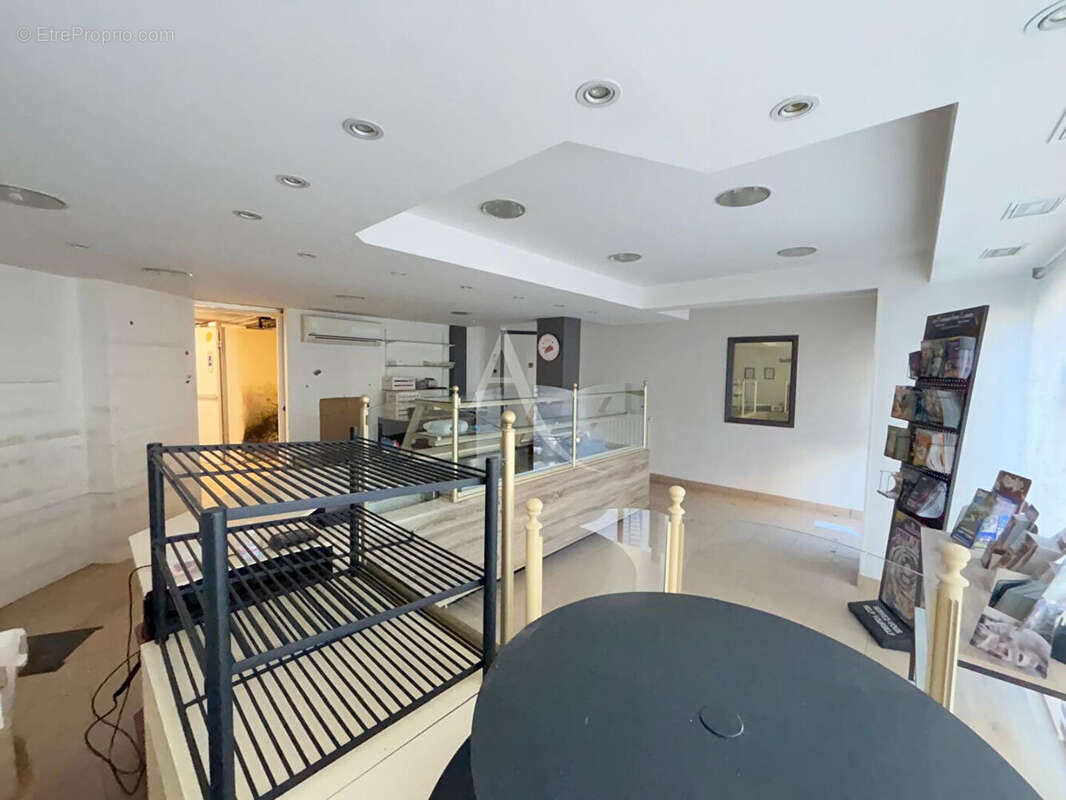 Commerce à VERN-D&#039;ANJOU