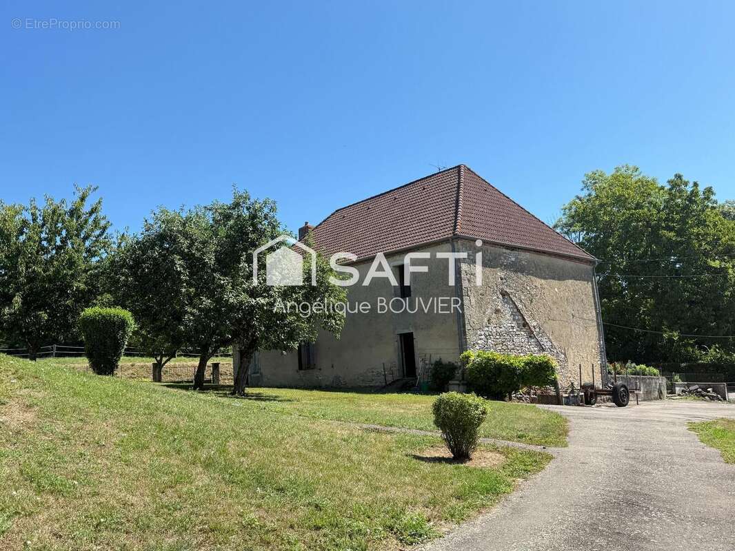Photo 5 - Maison à MONT-SOUS-VAUDREY