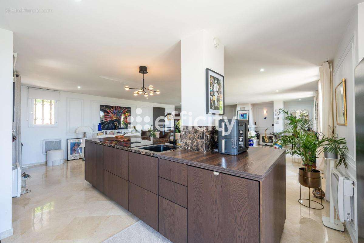 Maison 130 m² à Vallauris  - photo 4