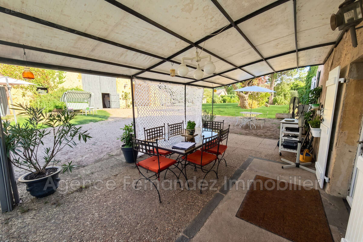 Maison 240 m² à Marcigny  - photo 8