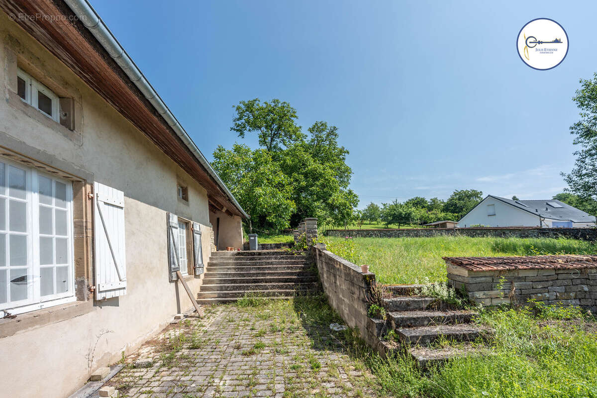 Maison type ferme vosgienne Lerrain 8 pièces 242 m2 - photo 15
