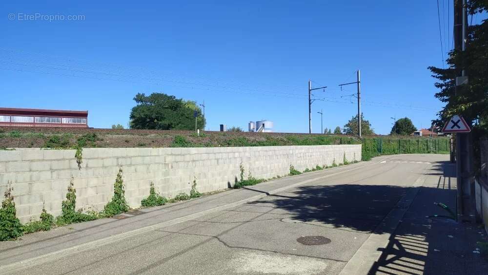 Terrain à BOURG-EN-BRESSE