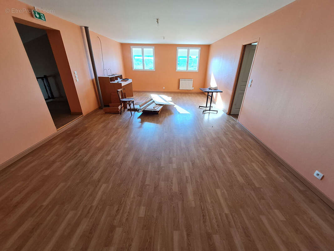 Appartement à LA LOUPE