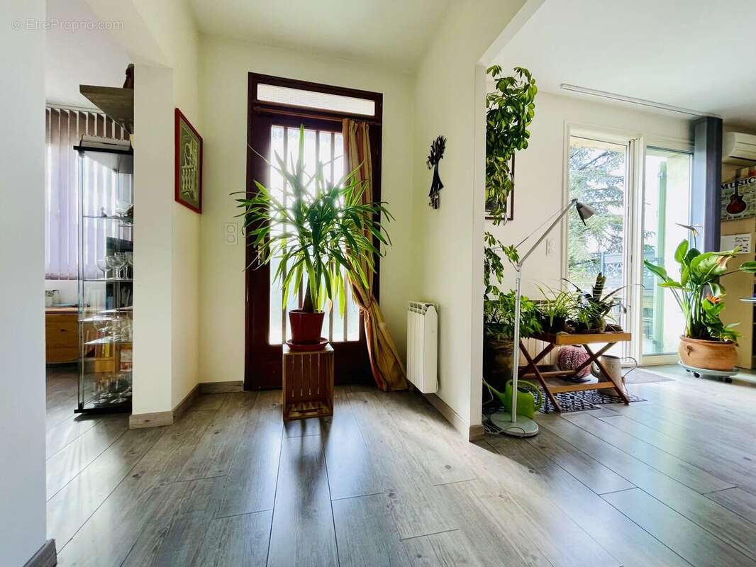 Maison à VAISON-LA-ROMAINE