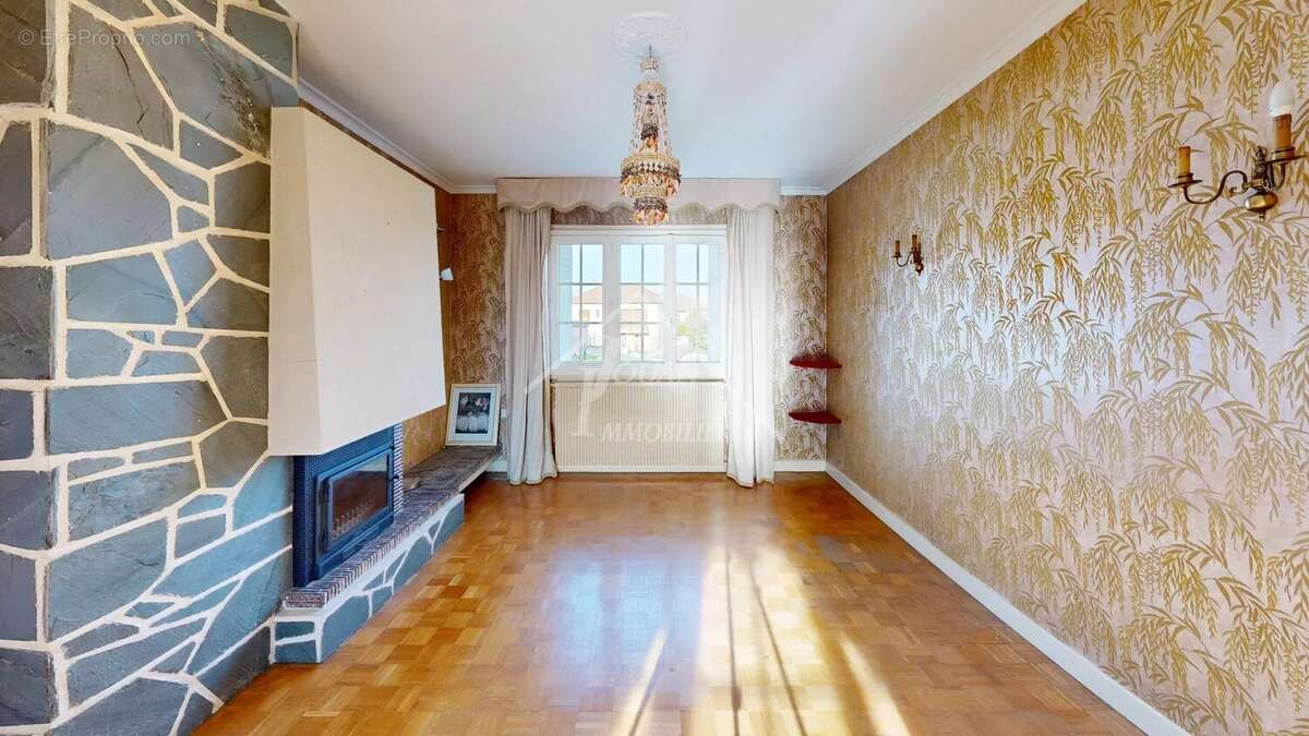 Maison à VARENNES-SUR-ALLIER