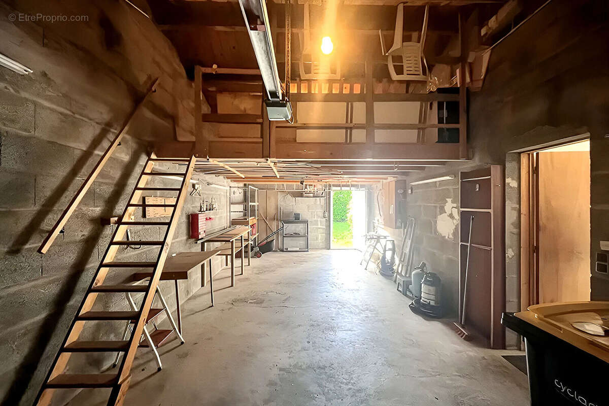 Maison à SAINT-JEAN-DE-LIVERSAY