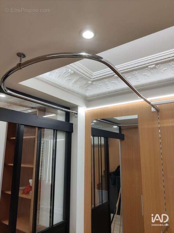 Photo 3 - Commerce à PARIS-18E