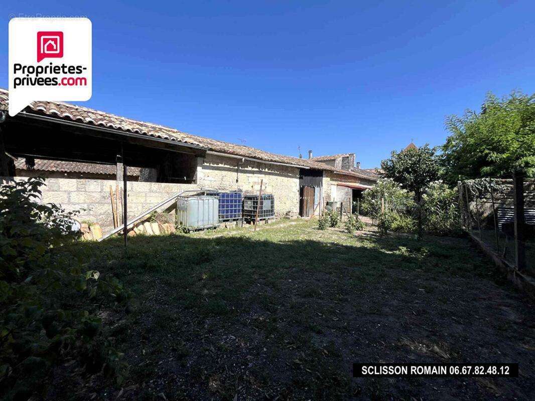 Ensemble immobilier - Lorignac 17240 - dépendances - garage camping car - photo 15