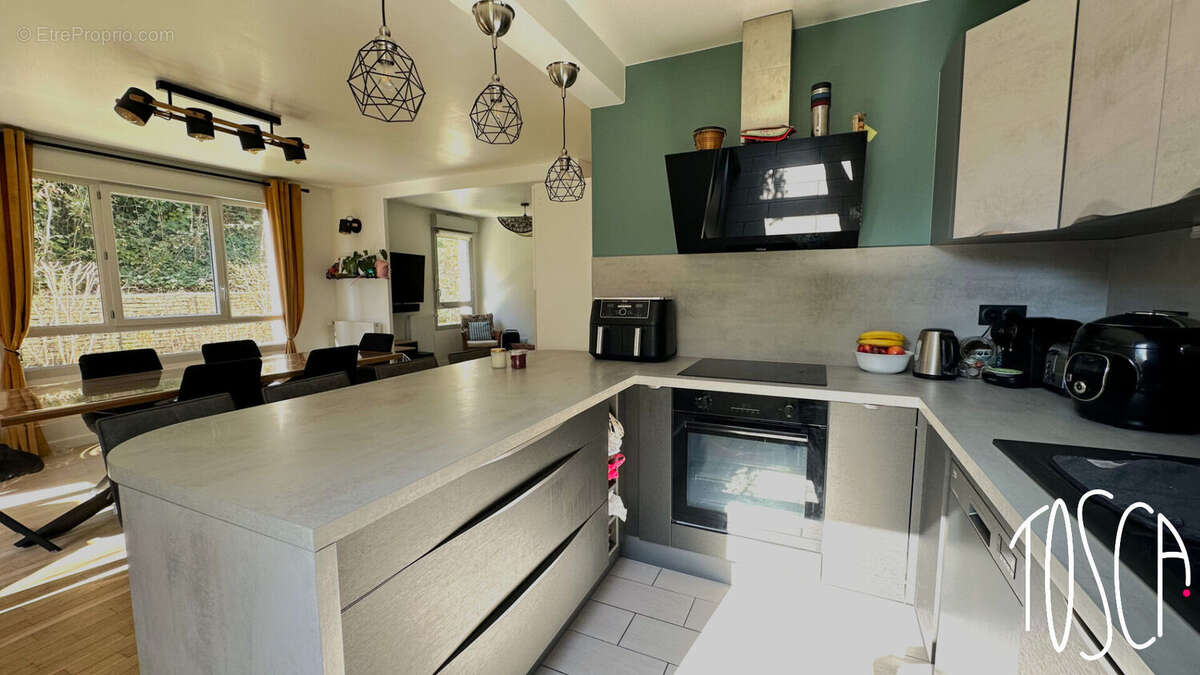 Appartement à THIAIS