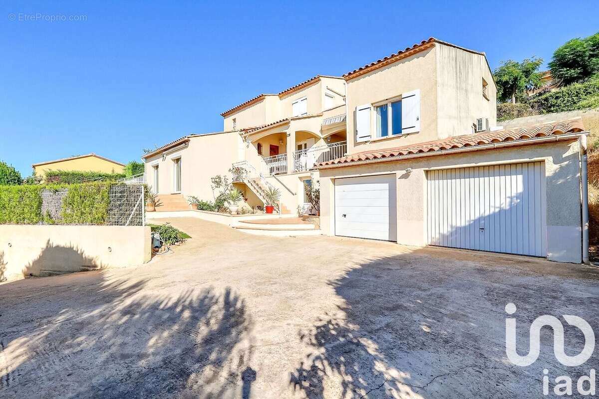 Photo 2 - Maison à BELLEGARDE