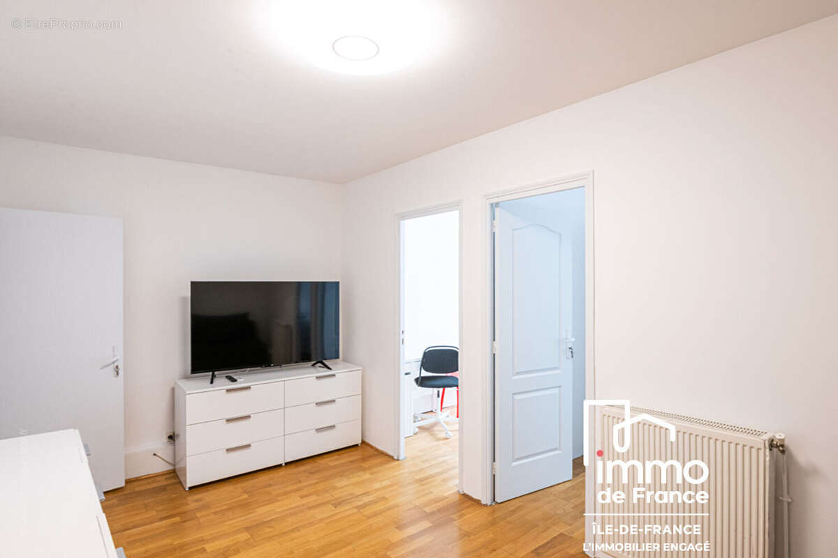 Appartement à PARIS-11E