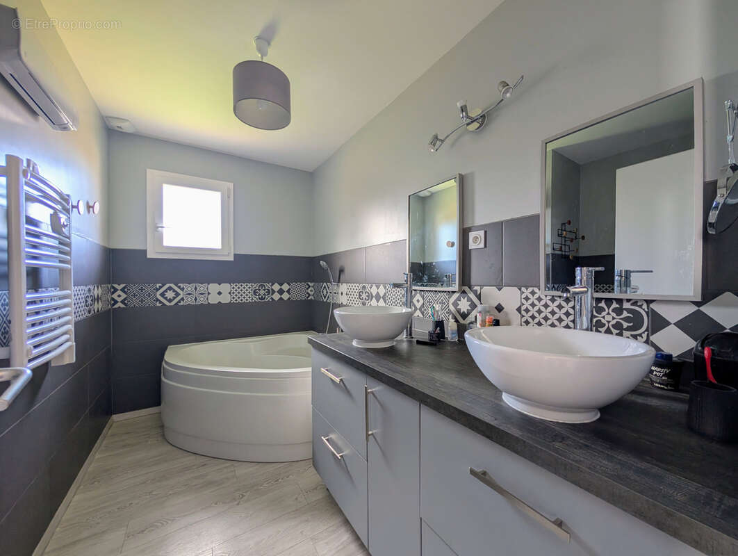 Maison à L'ISLE-JOURDAIN