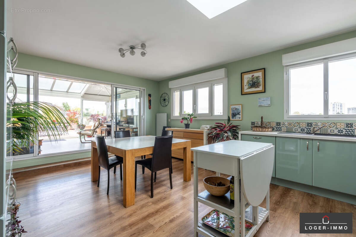 Appartement à NEUILLY-PLAISANCE
