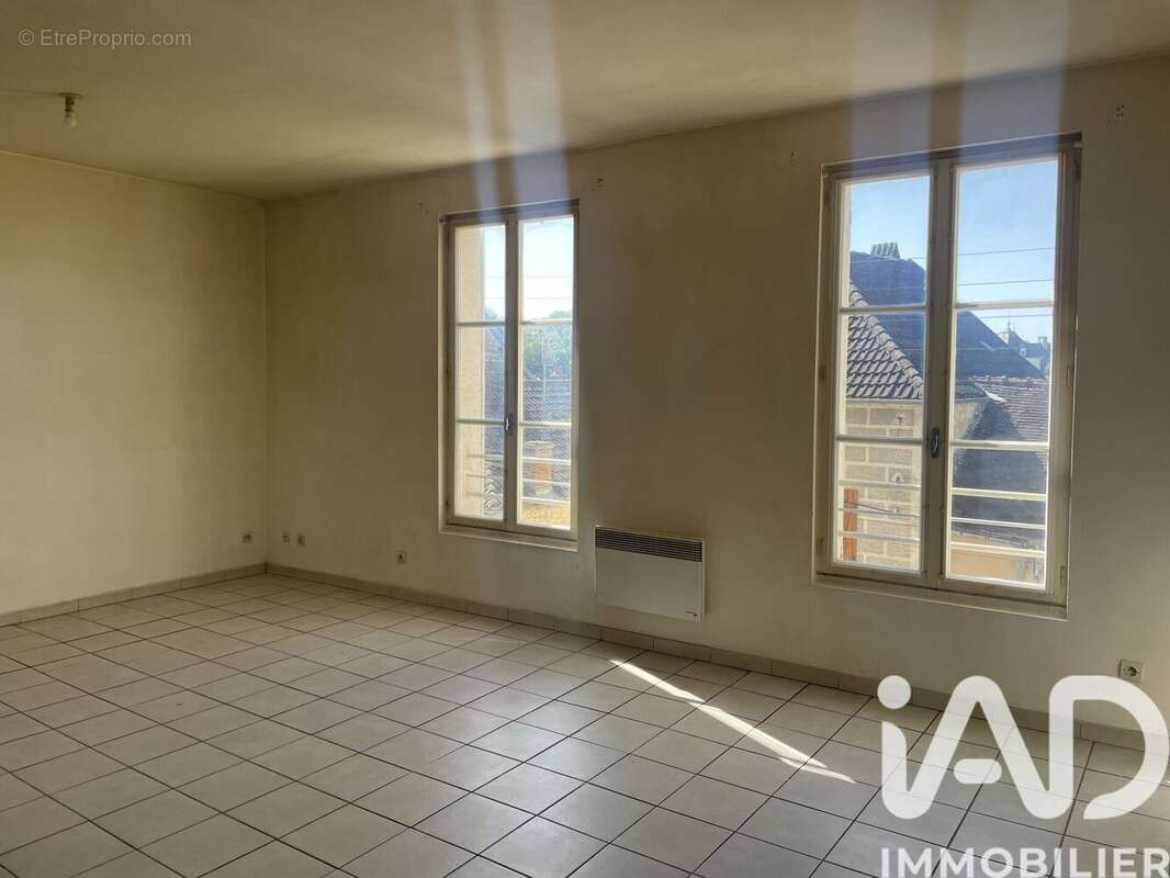 Photo 2 - Appartement à ANCY-LE-FRANC