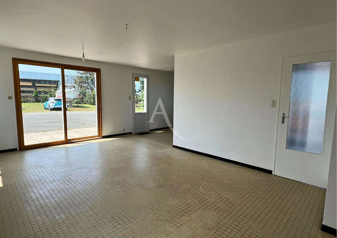 Maison à BEAUVOIR-SUR-MER