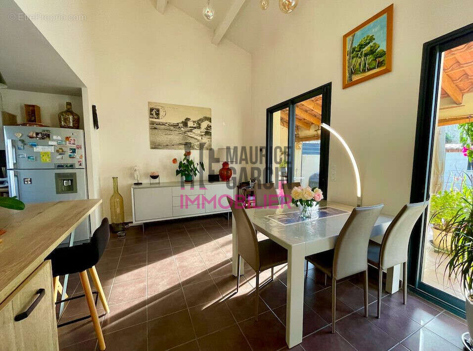 Maison à PERNES-LES-FONTAINES