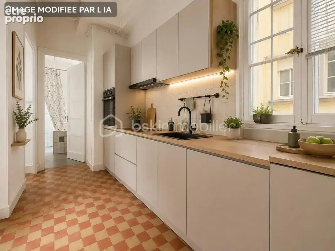 T4 de caractère de 94,17 m² A RENOVER– Quartier Saint-Laurent – Grenoble - photo 10
