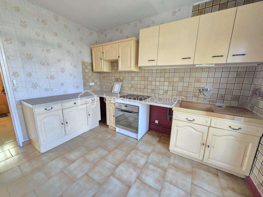 Maison à VARENNES-VAUZELLES