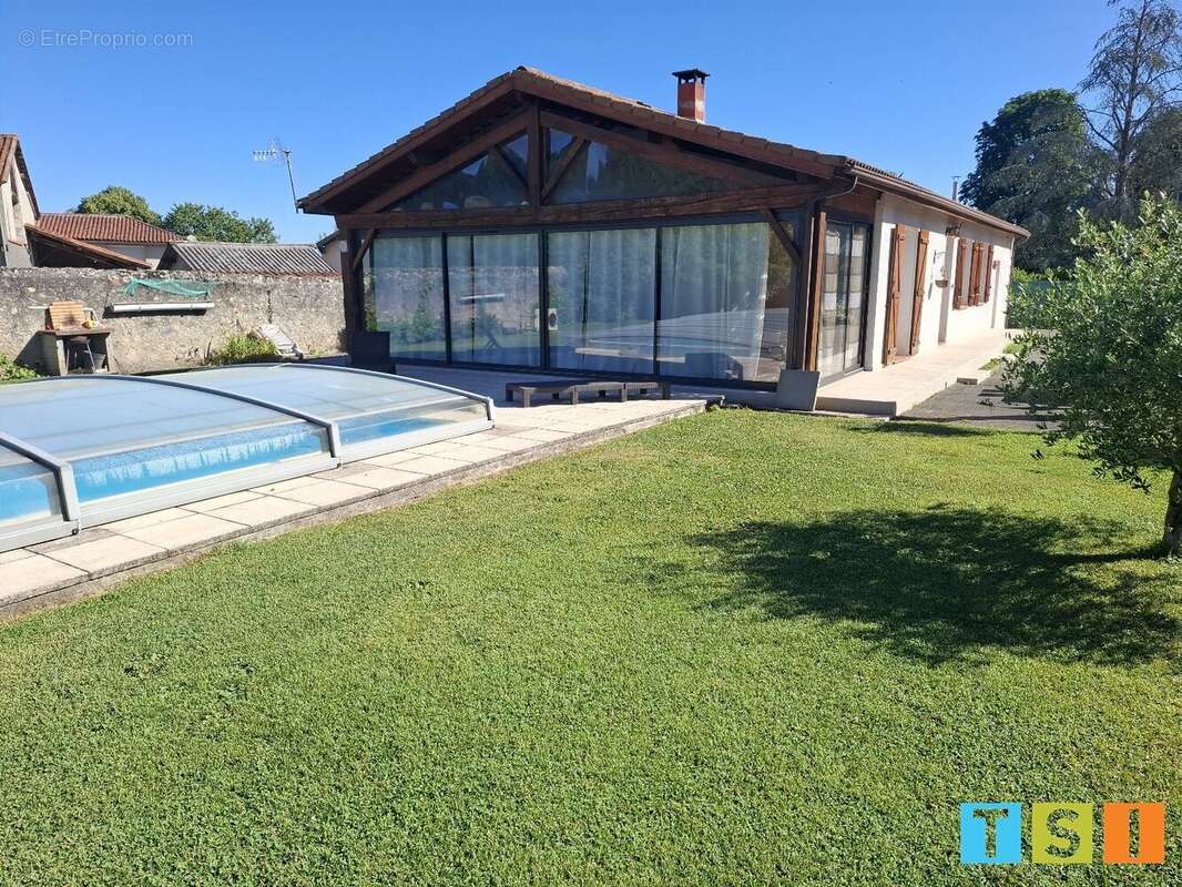 Prox SAINT GAUDENS: villa de plain-pied avec piscine su run terrain de 1215 m². - photo 14