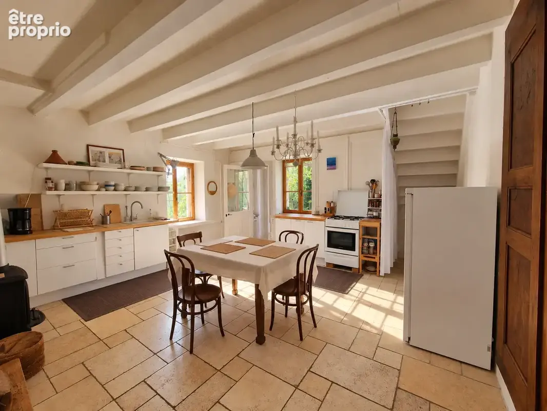 Maison en pierre 175 m2 avec annexes VALROMEY-SUR-SERAN - photo 4