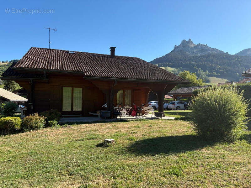 Maison 145 m² à Bernex  - photo 6