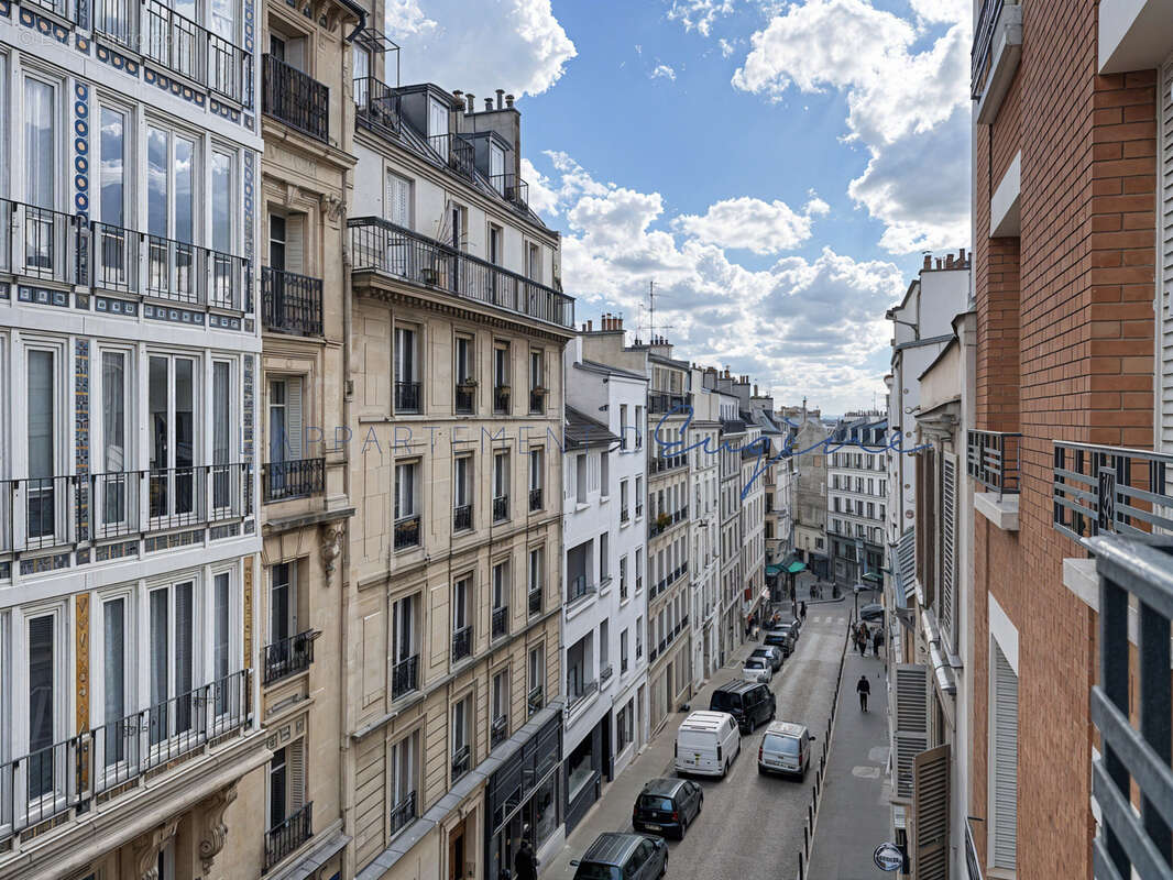 Appartement à PARIS-18E