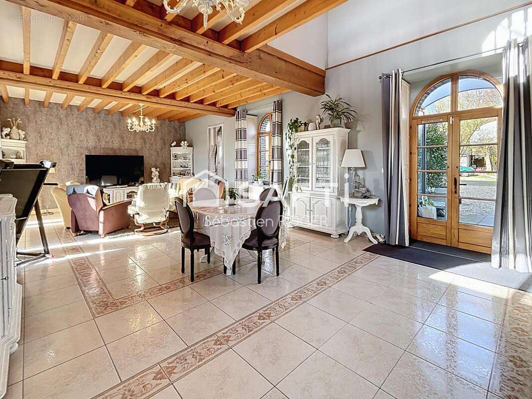 Photo 8 - Maison à MONTSURS