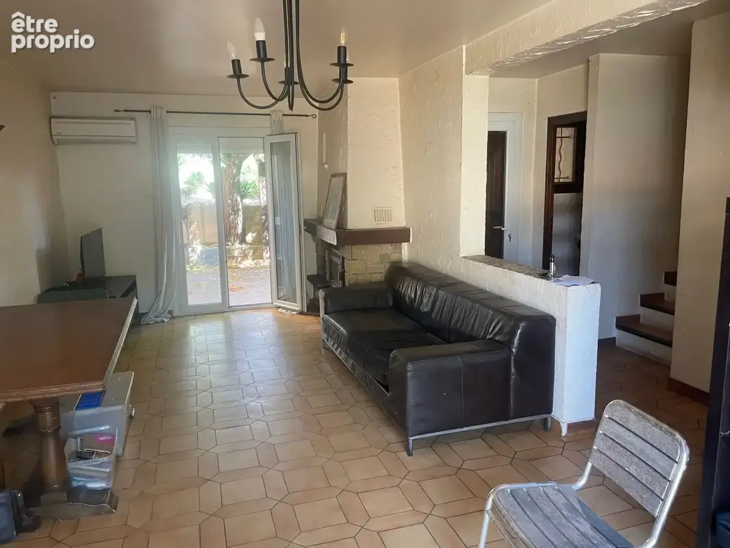 Maison 4 pièces 80 m² à vendre à Six-Fours-Les-Plages (83140) - photo 2