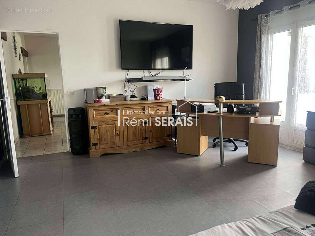 Maison à COURVAUDON